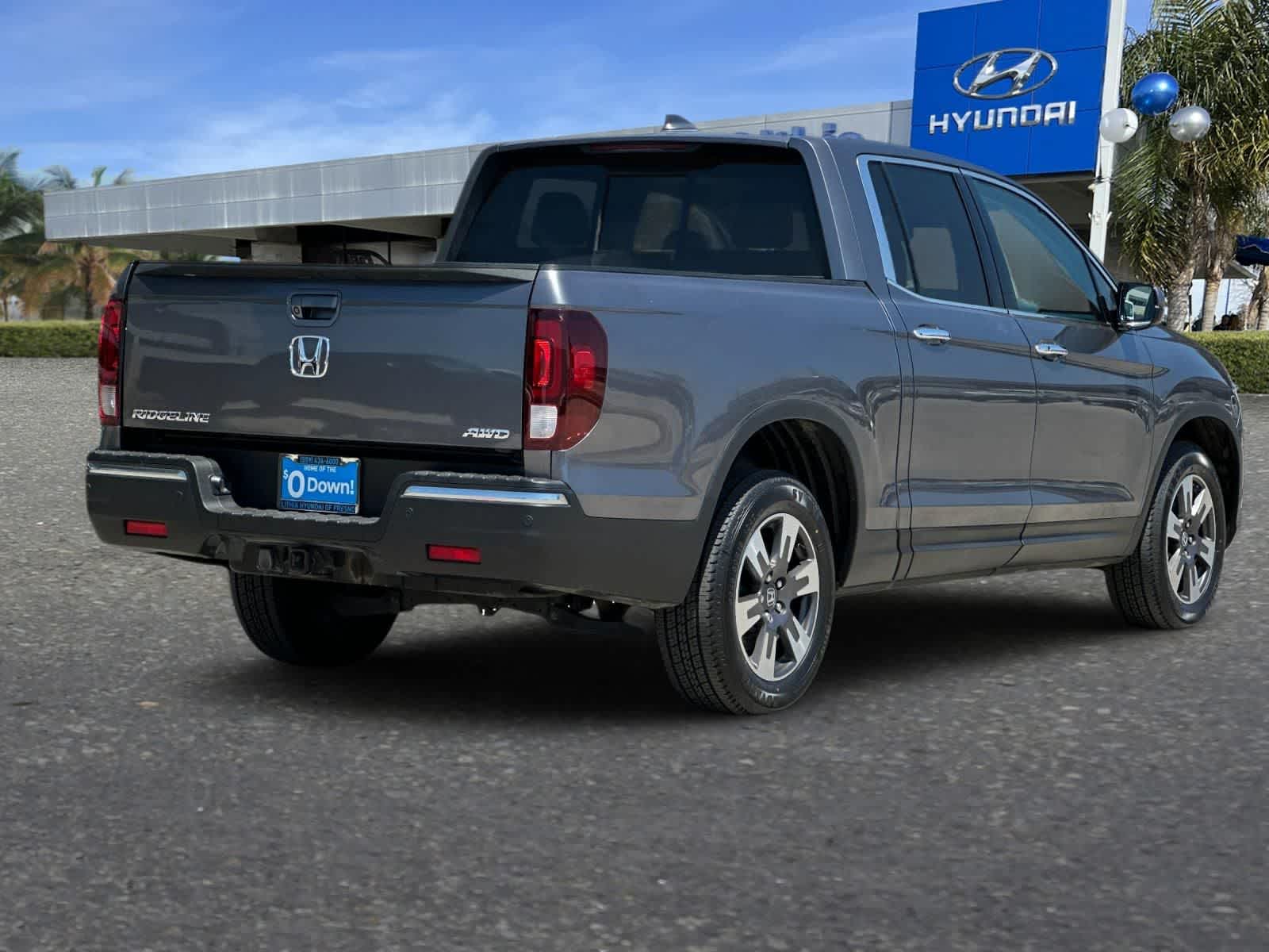 Thumbnail: 2017 Honda Ridgeline - 3