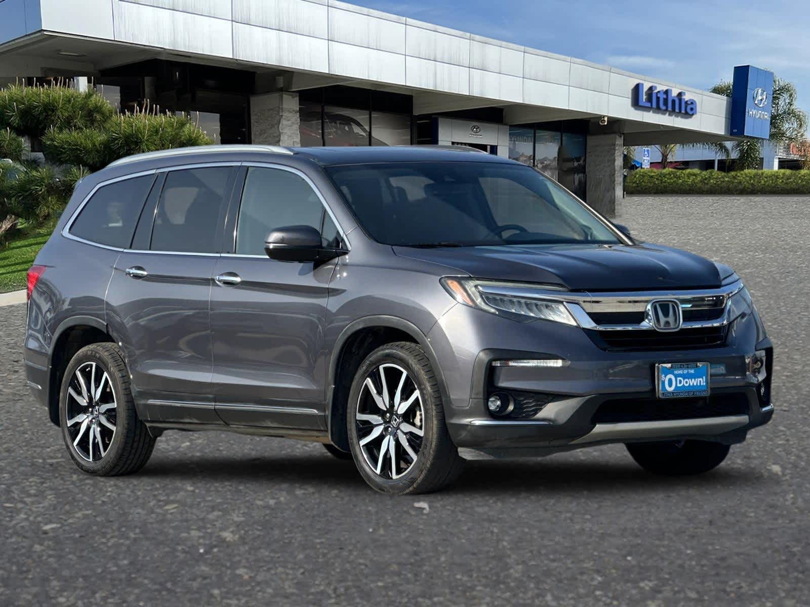 Thumbnail: 2019 Honda Pilot - 10