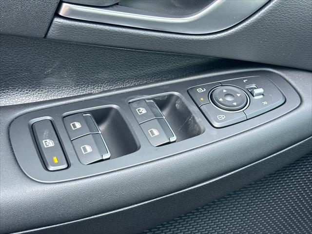 2025 Hyundai Sonata SE 14