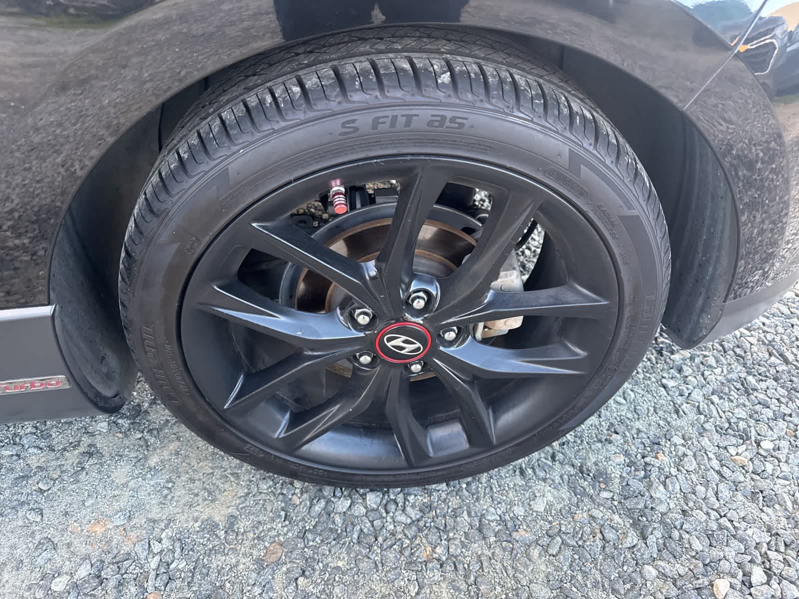 Thumbnail: 2019 Hyundai Veloster - 12