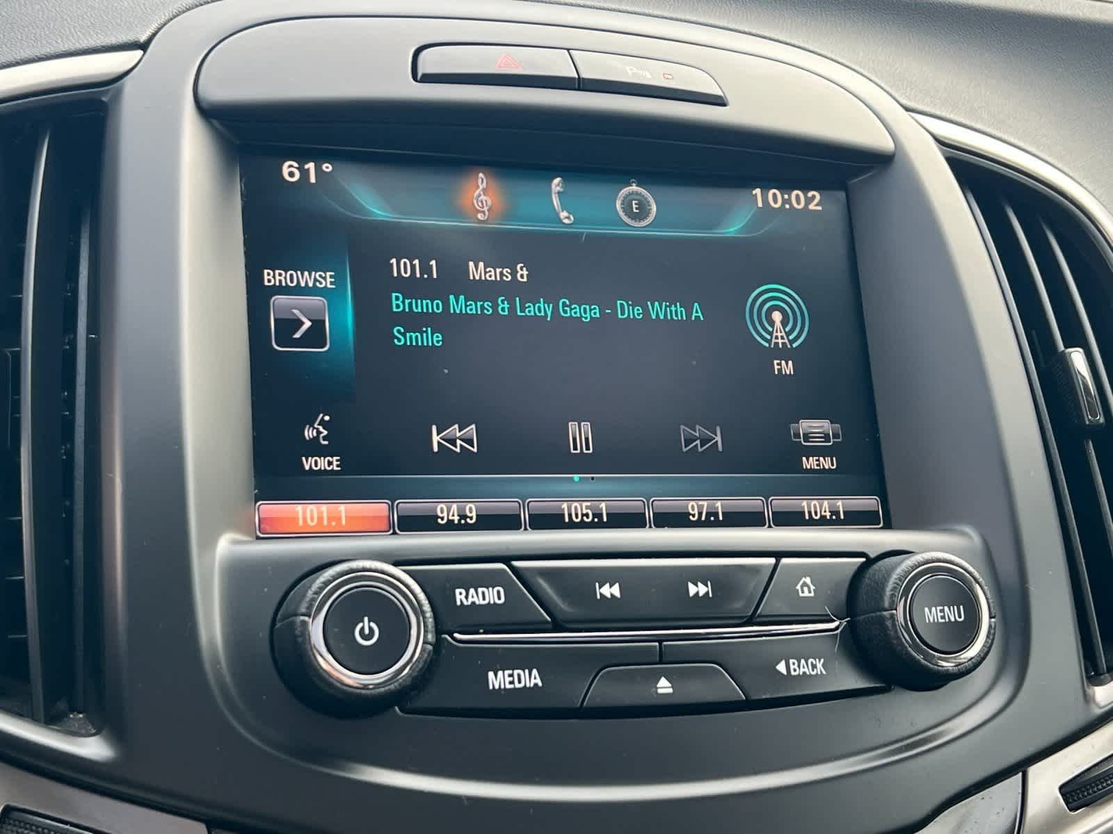 Thumbnail: 2015 Buick LaCrosse - 17