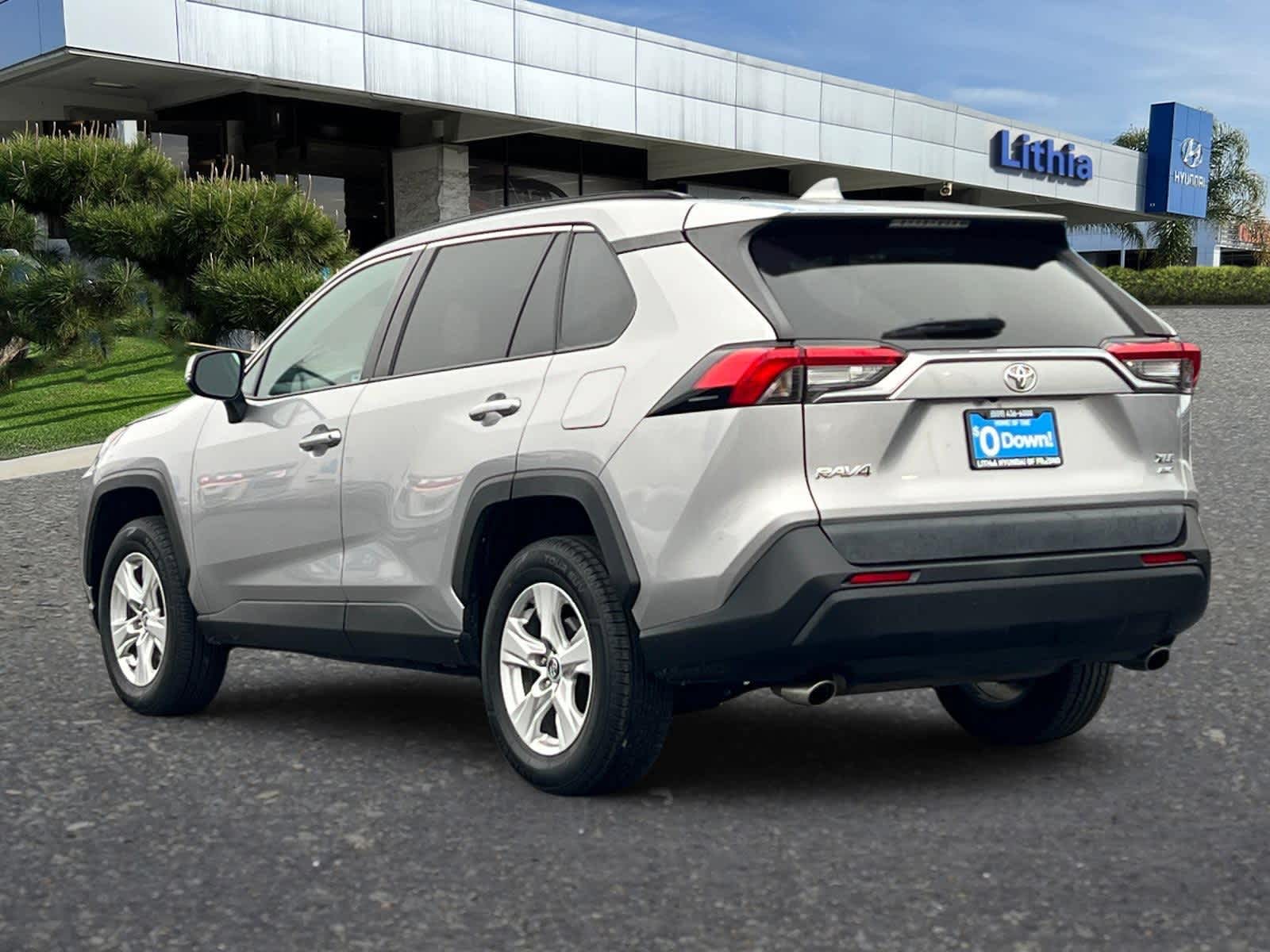 Thumbnail: 2020 Toyota RAV4 - 6