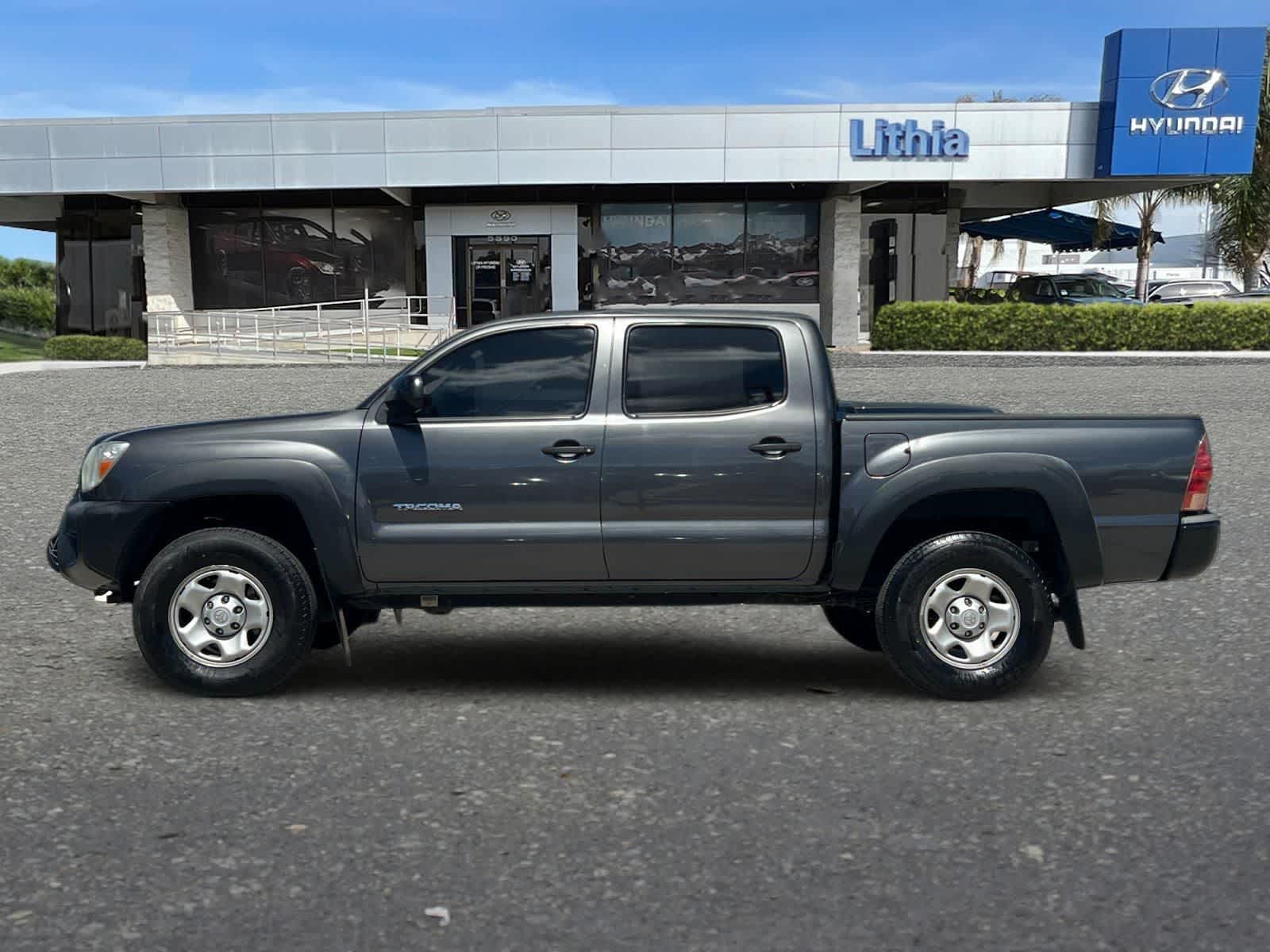 Thumbnail: 2013 Toyota Tacoma - 6