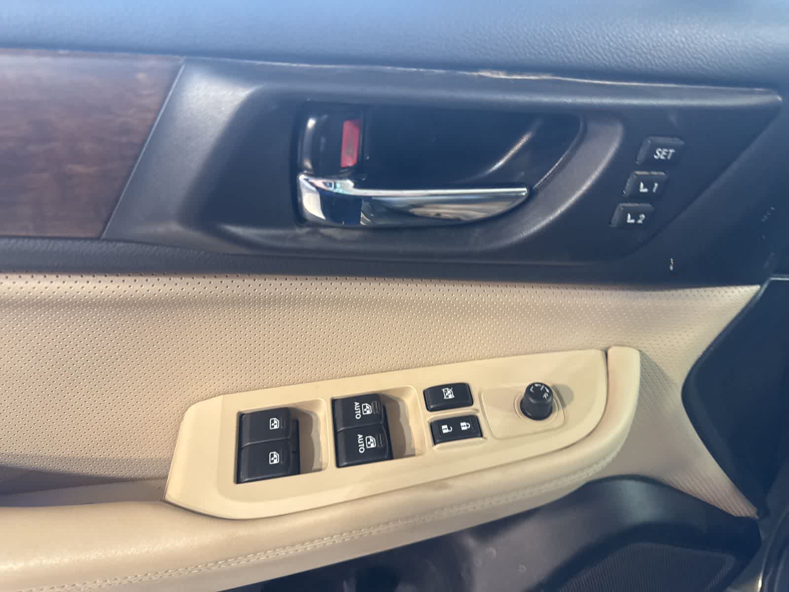 Thumbnail: 2016 Subaru Outback - 18