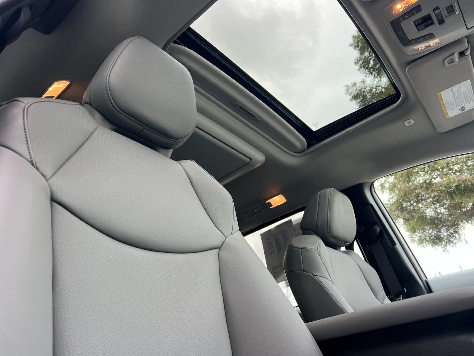 Thumbnail: 2026 Toyota Sienna - 19