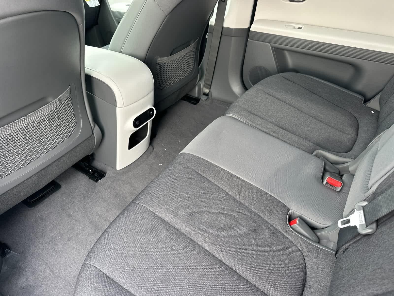 Thumbnail: 2026 Hyundai Ioniq 5 - 4