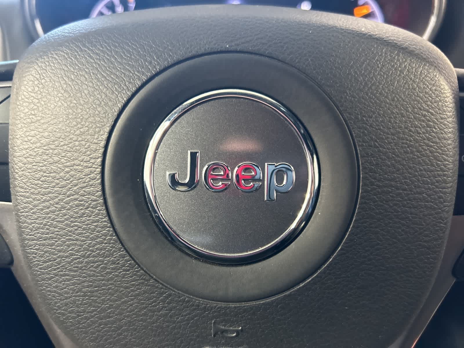 Thumbnail: 2021 Jeep Grand Cherokee - 29