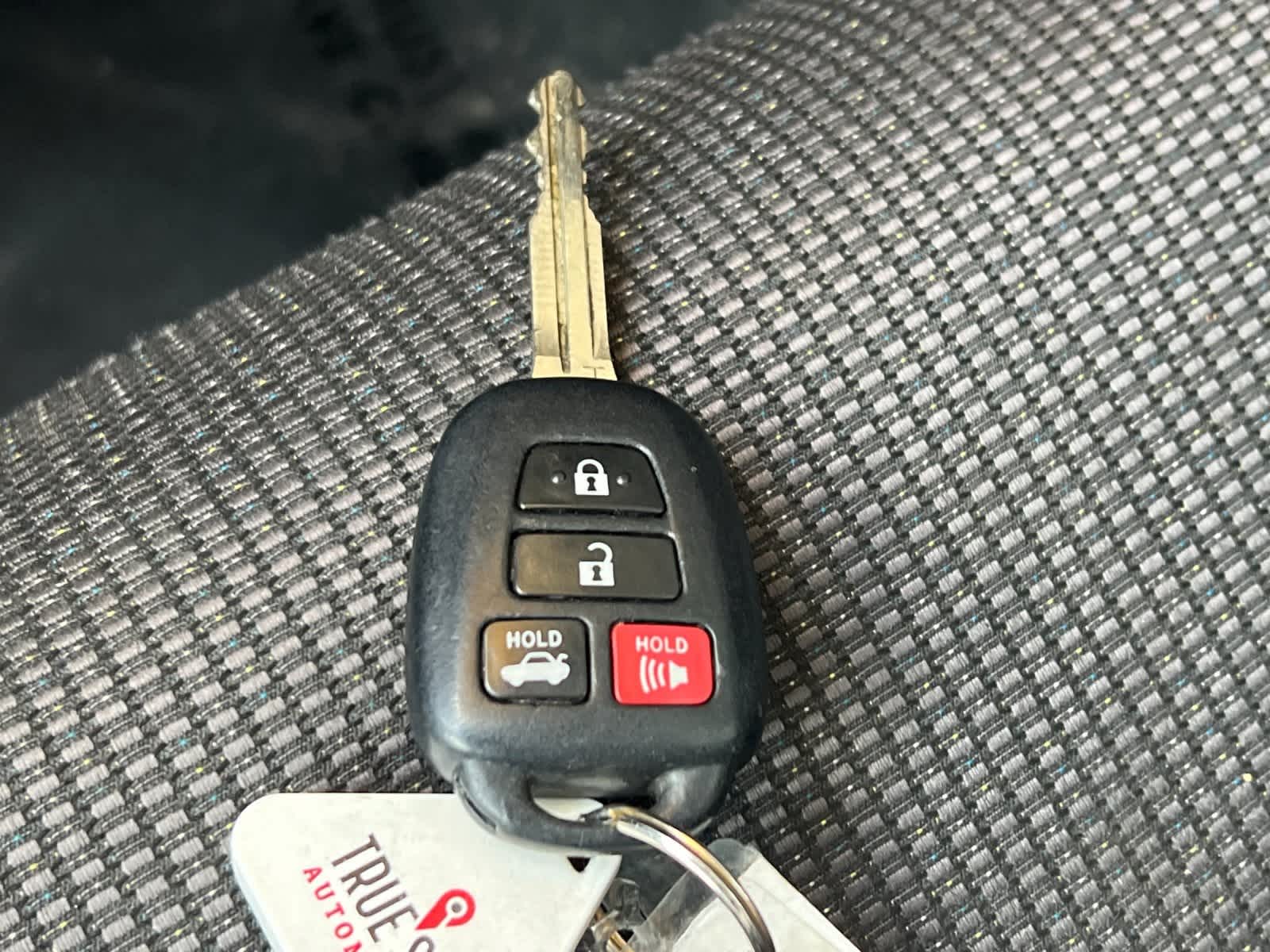 Thumbnail: 2014 Toyota Corolla - 26