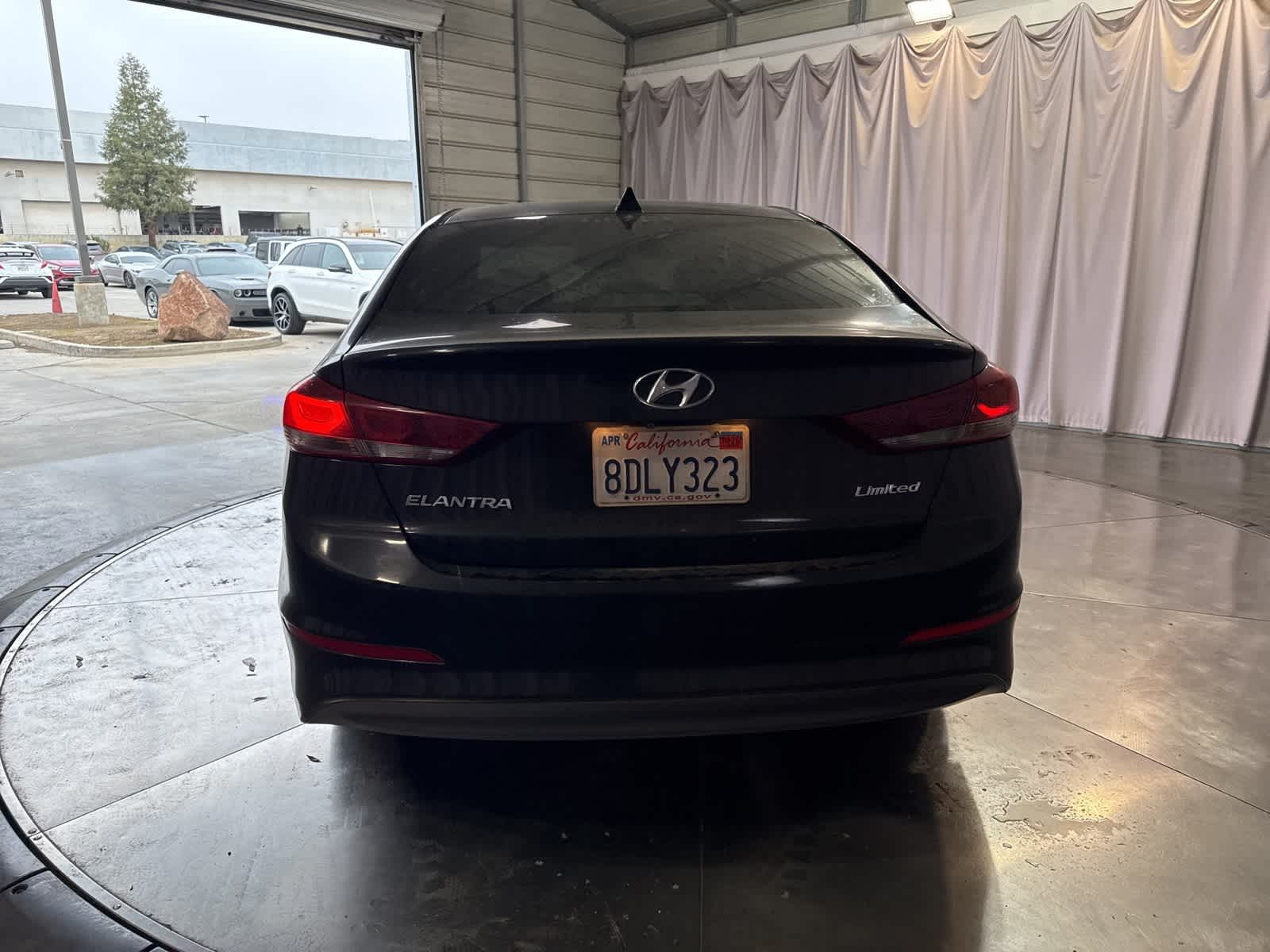 Thumbnail: 2017 Hyundai Elantra - 6