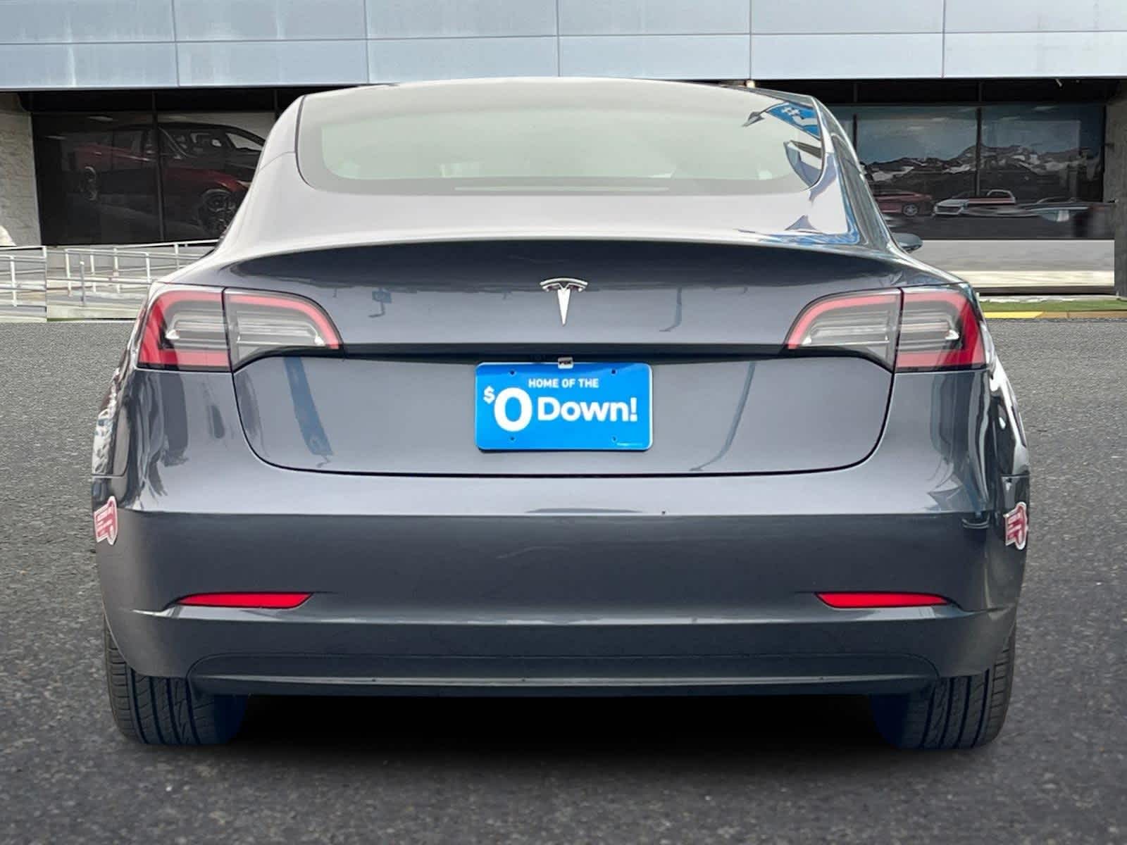 Thumbnail: 2023 Tesla Model 3 - 7