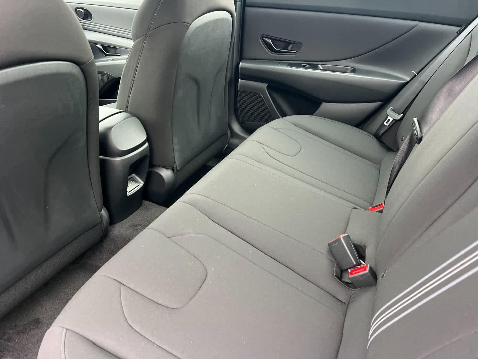 Thumbnail: 2026 Hyundai Elantra - 4