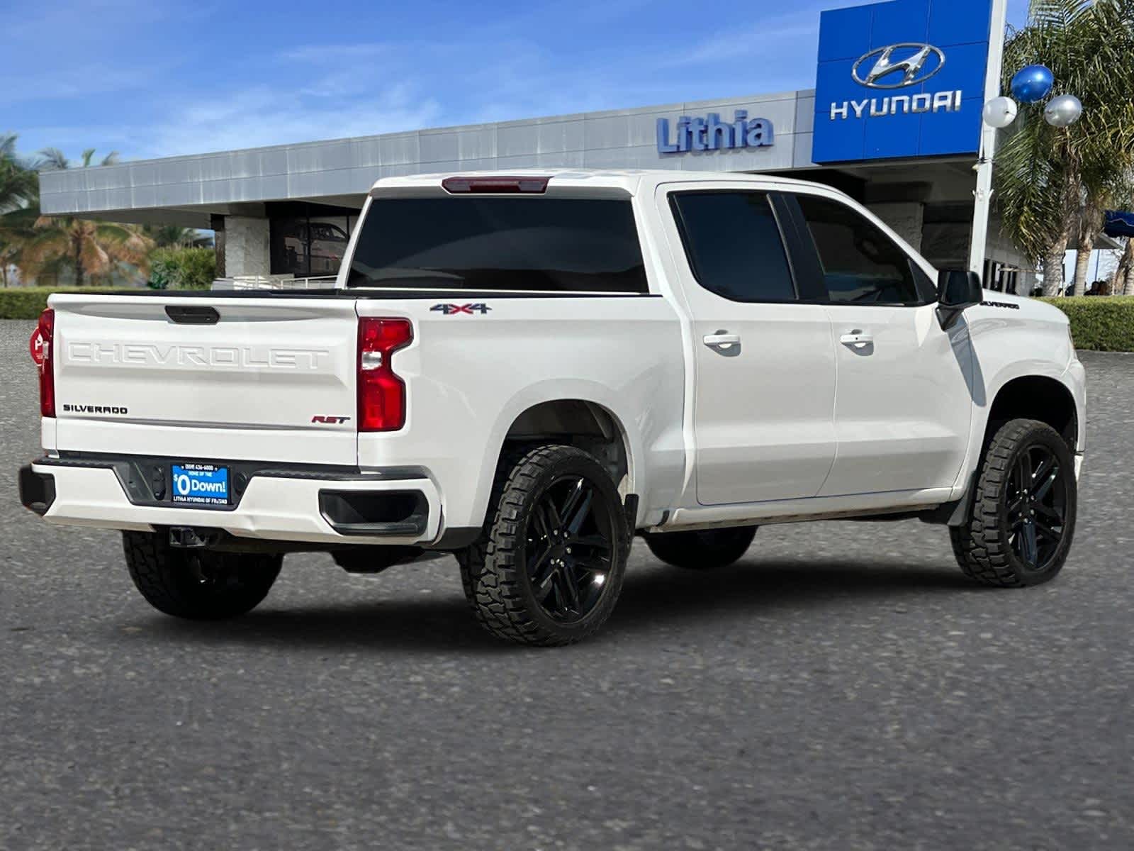 2022 Chevrolet Silverado 1500 RST photo 2