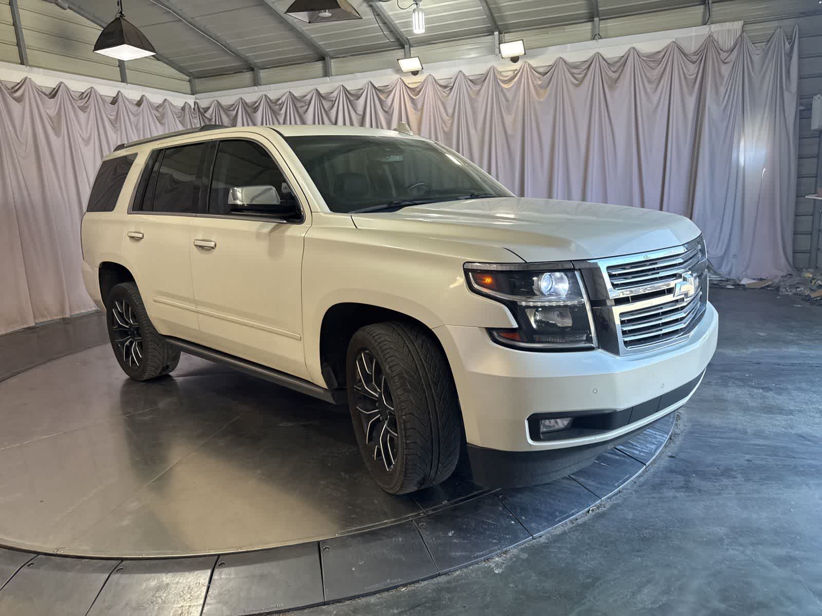 2015 Chevrolet Tahoe LTZ photo 2