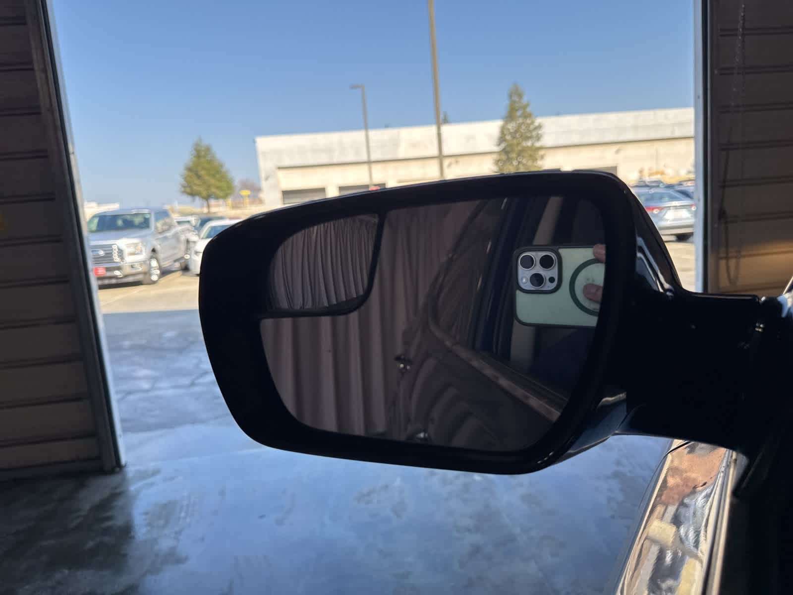 Thumbnail: 2017 Hyundai Santa Fe - 22