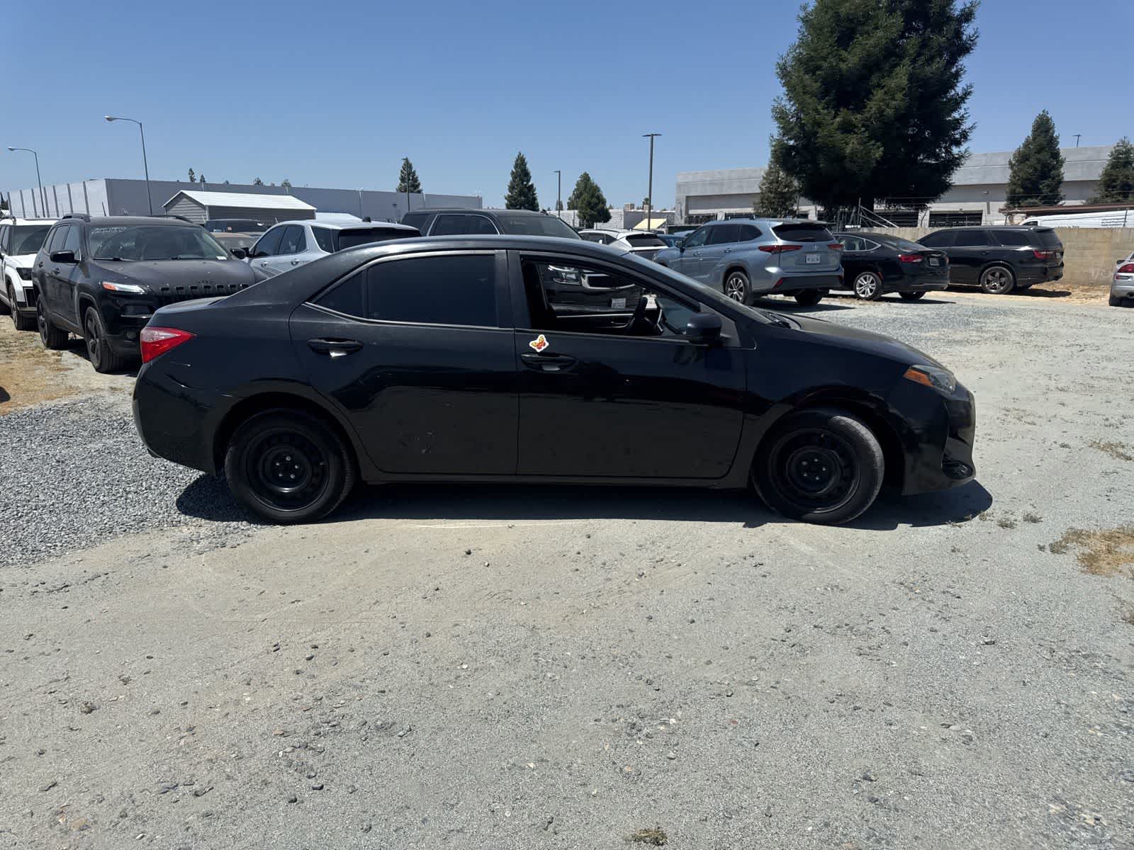 Thumbnail: 2018 Toyota Corolla - 4