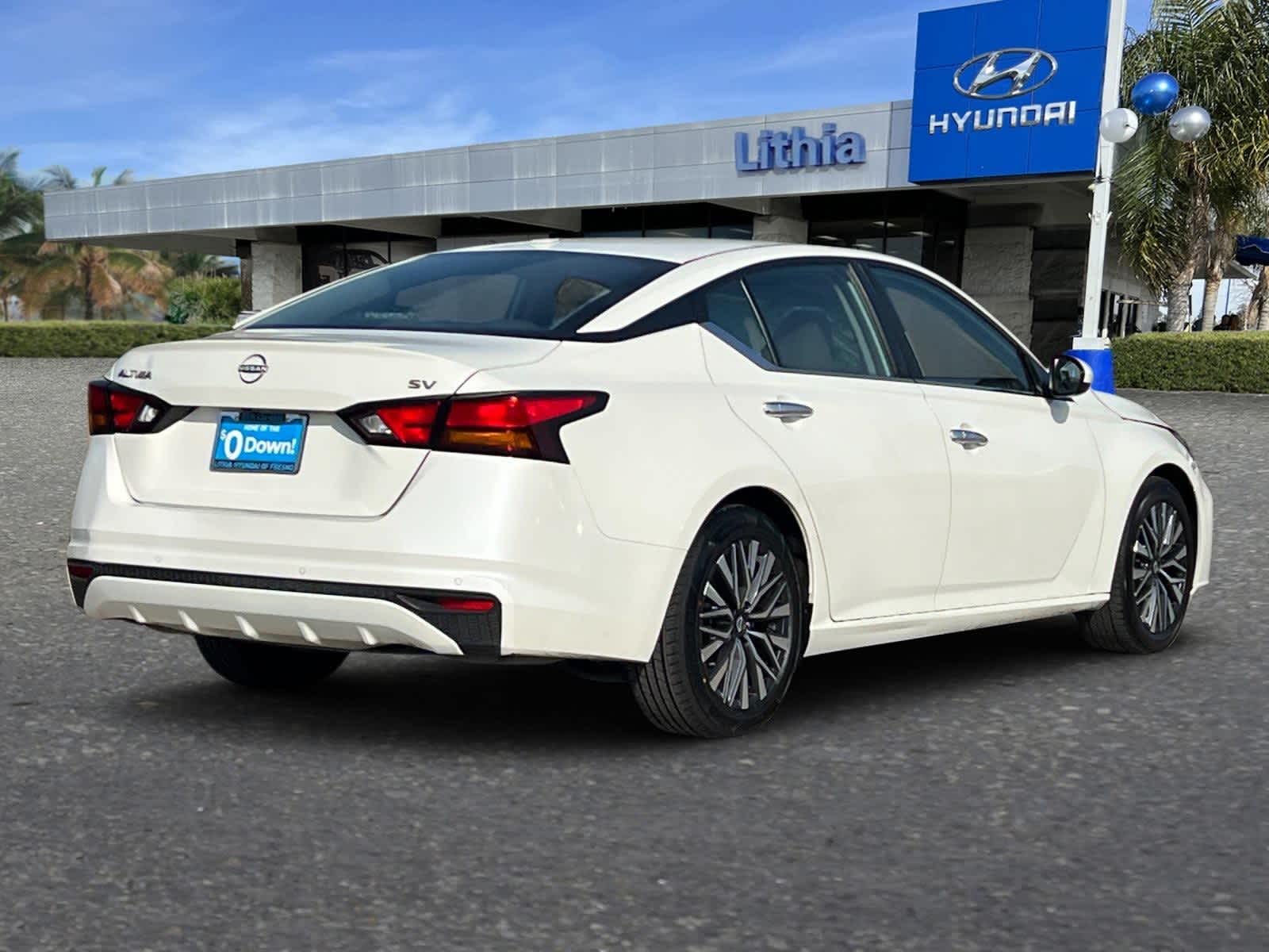 Thumbnail: 2023 Nissan Altima - 3