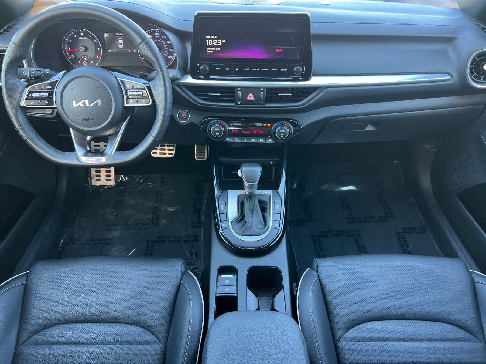 Thumbnail: 2023 Kia Forte - 4