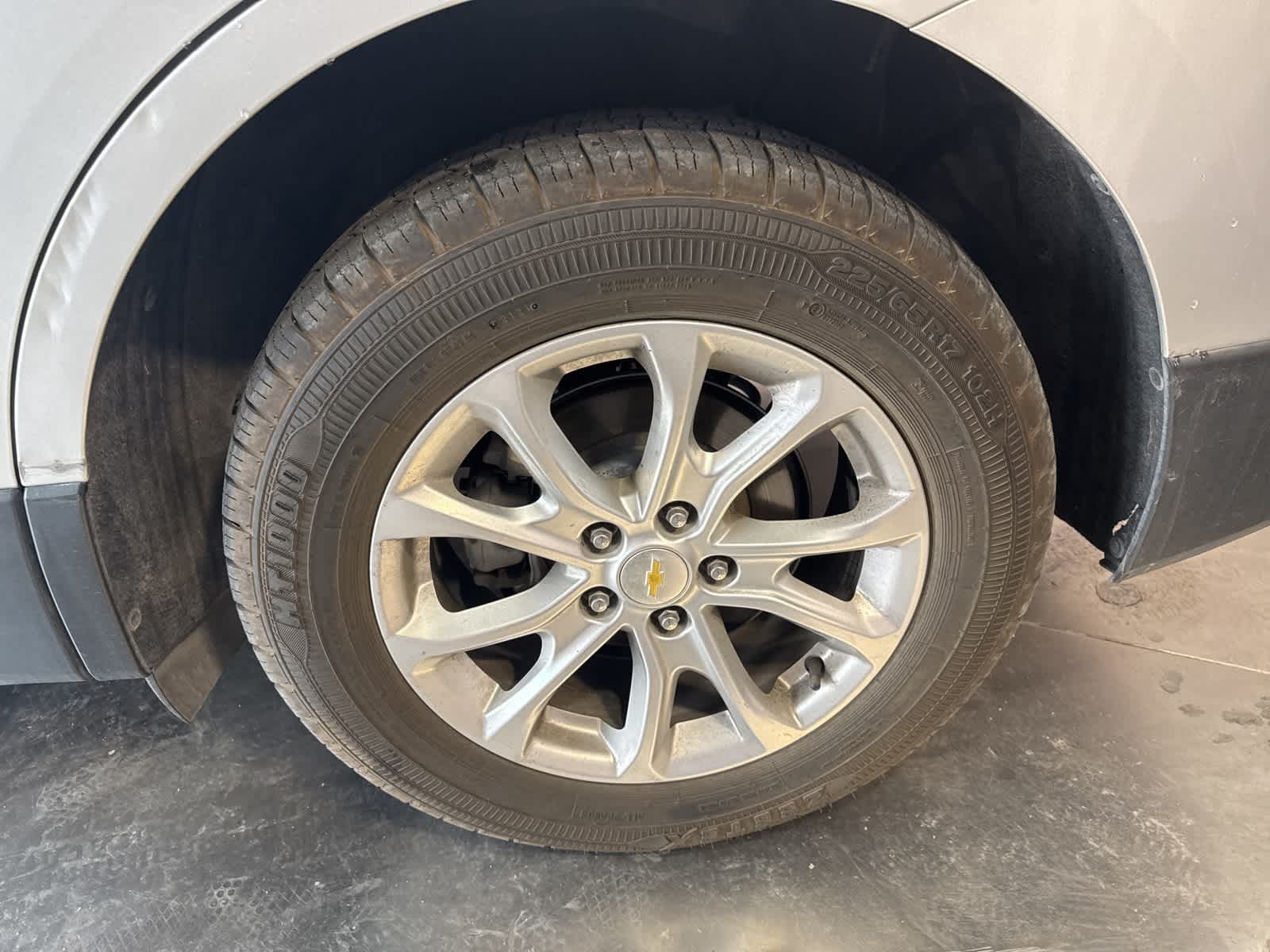 Thumbnail: 2020 Chevrolet Equinox - 16