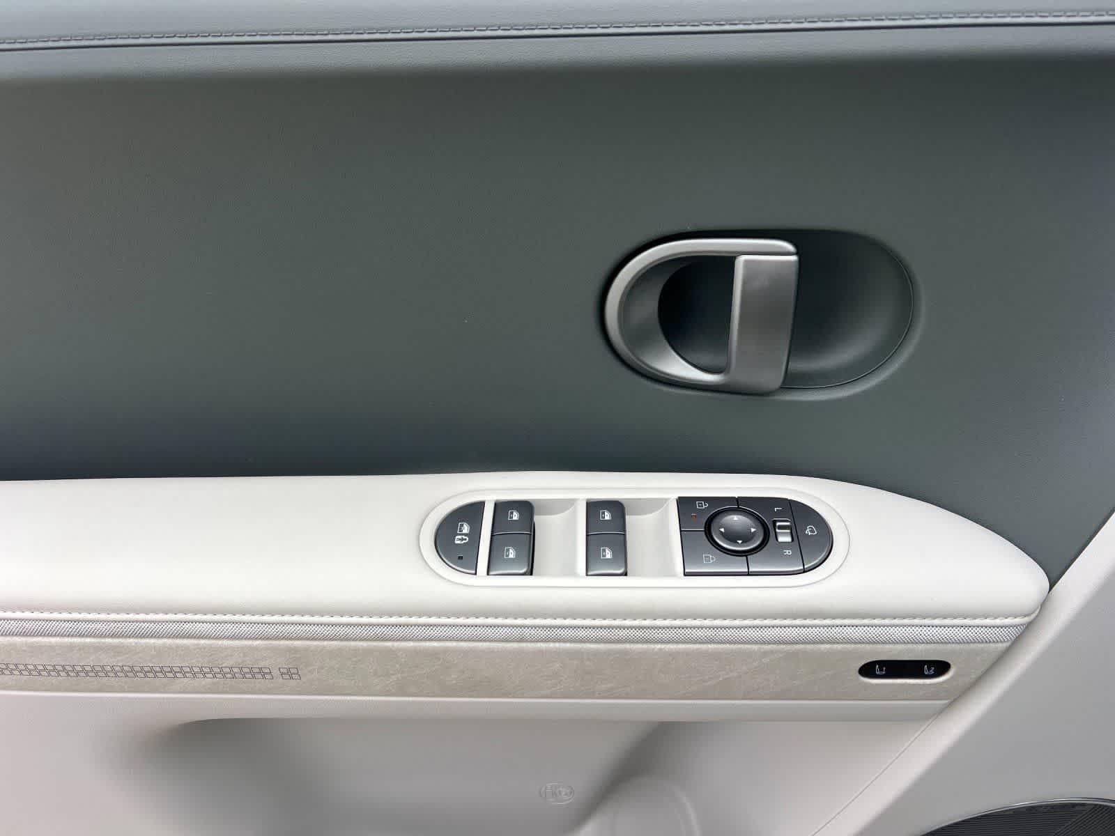 Thumbnail: 2026 Hyundai Ioniq 5 - 12