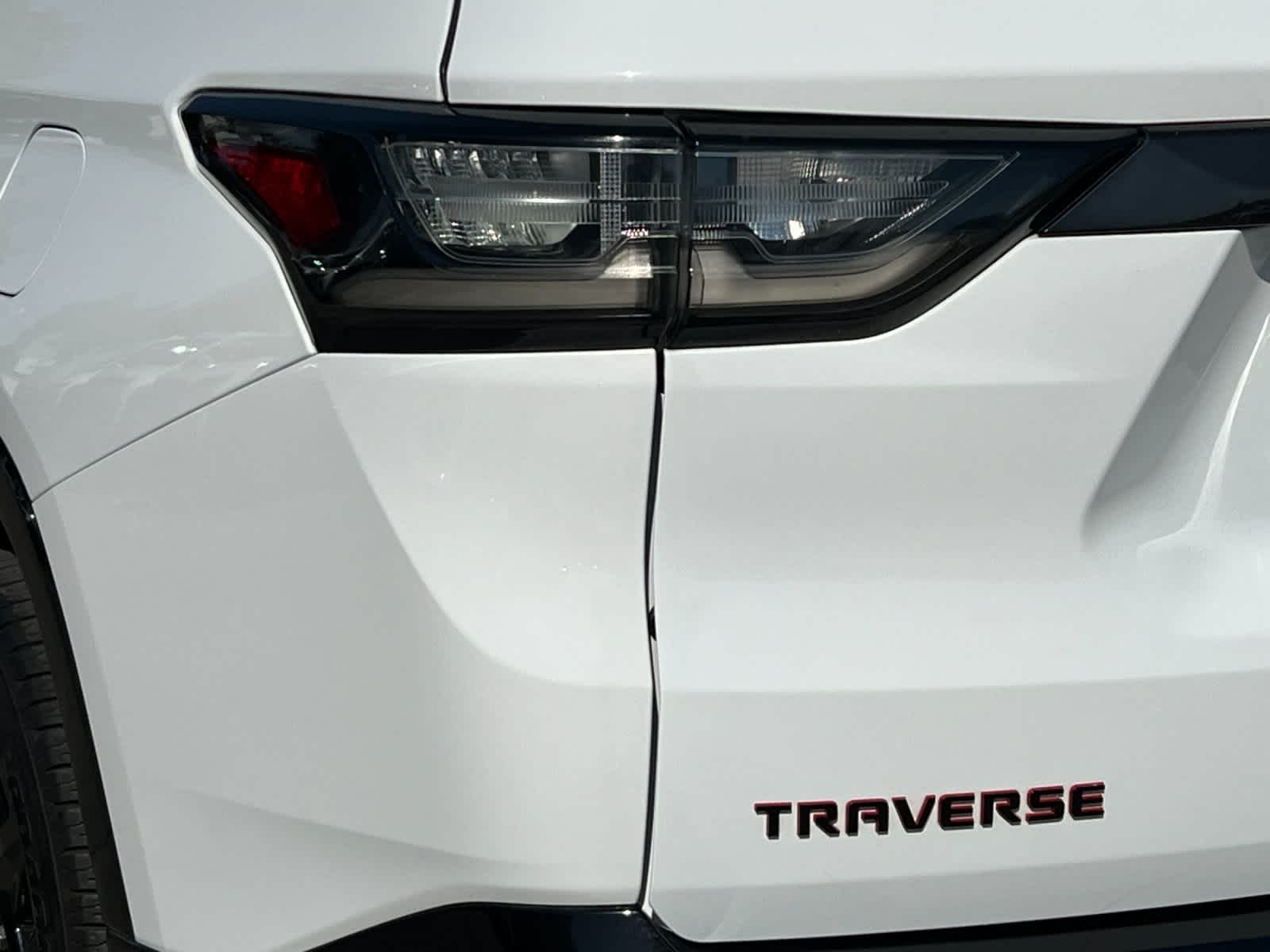 Thumbnail: 2021 Chevrolet Traverse - 28
