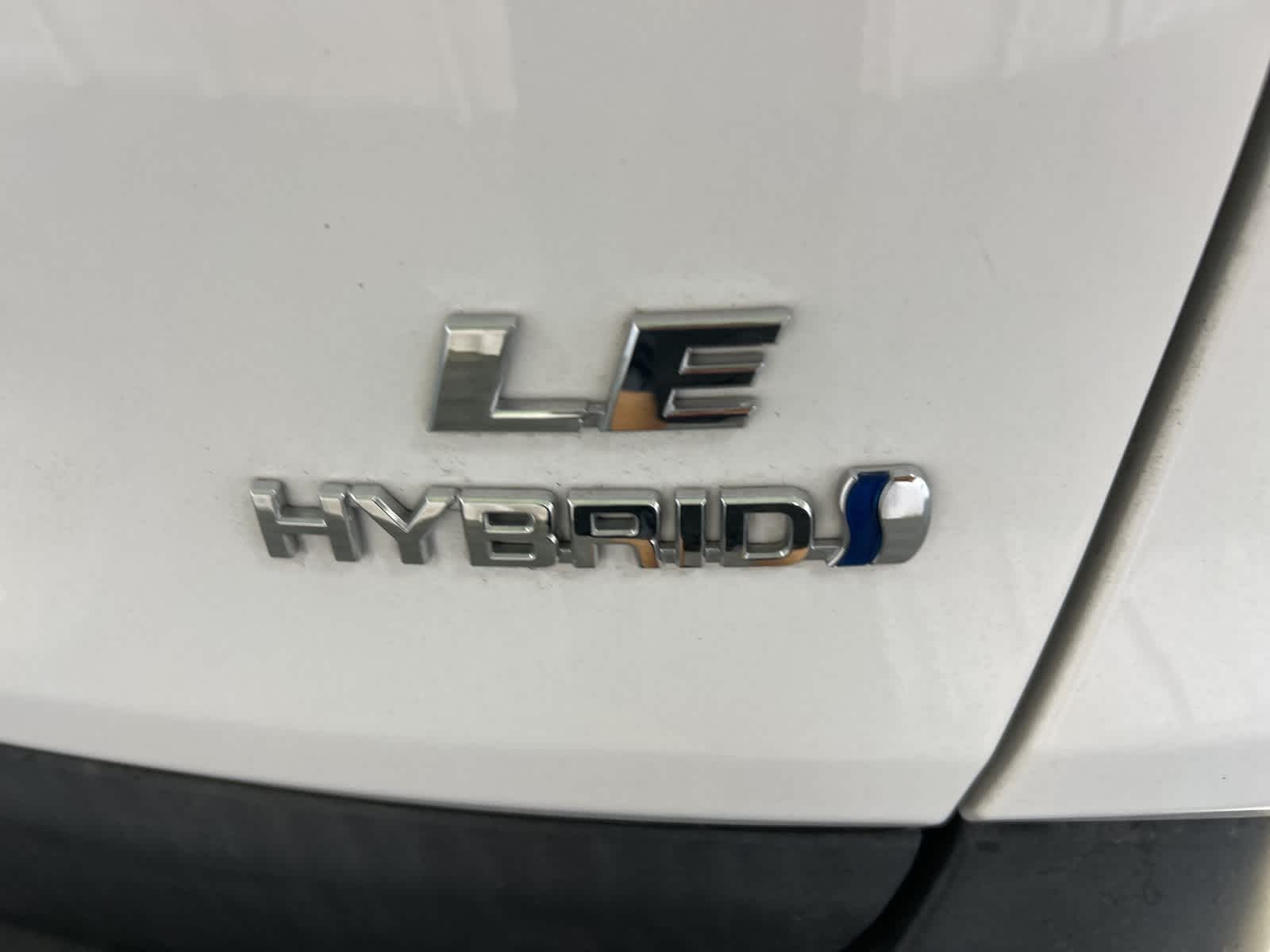 Thumbnail: 2022 Toyota RAV4 - 10