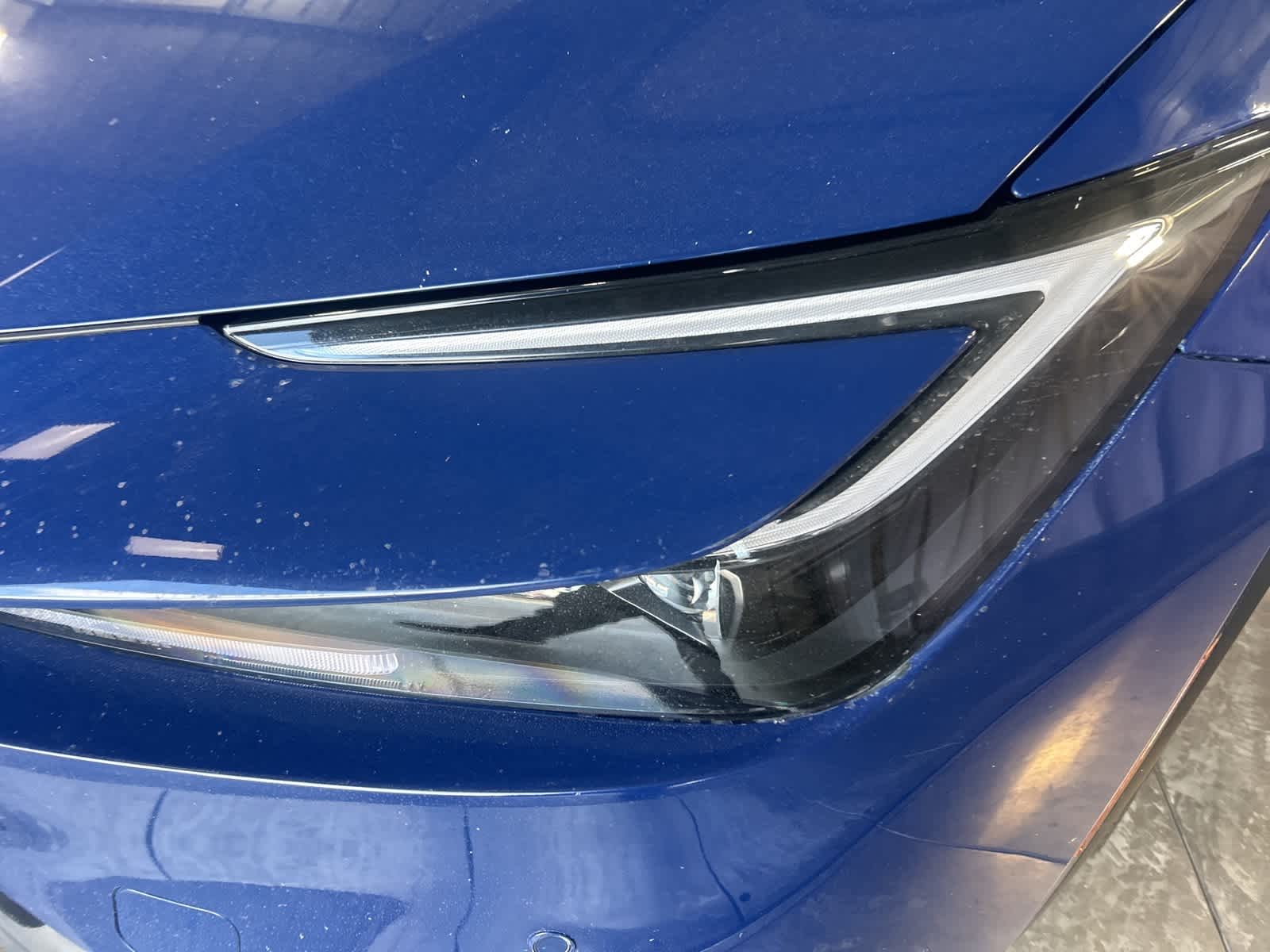 2024 Toyota Prius LE photo 2