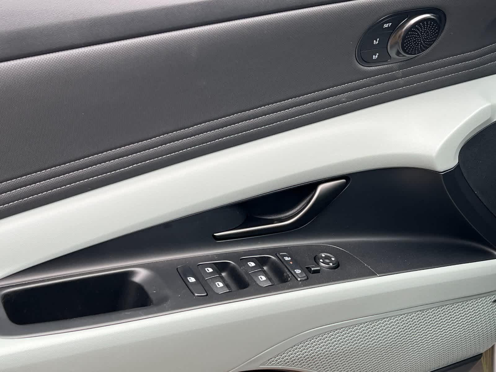 Thumbnail: 2025 Hyundai Elantra - 12