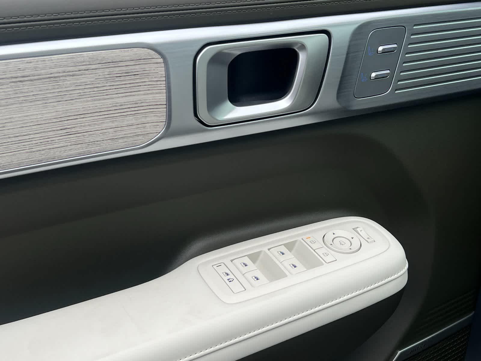 Thumbnail: 2025 Hyundai Santa Fe - 10