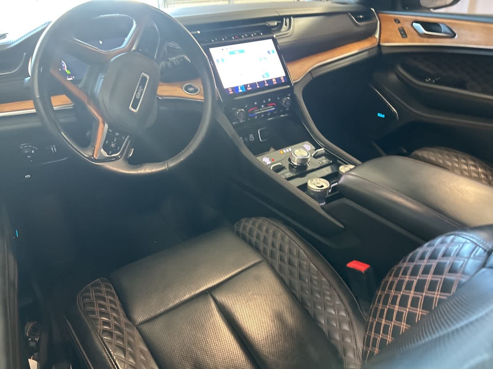 Thumbnail: 2021 Jeep Grand Cherokee L - 24