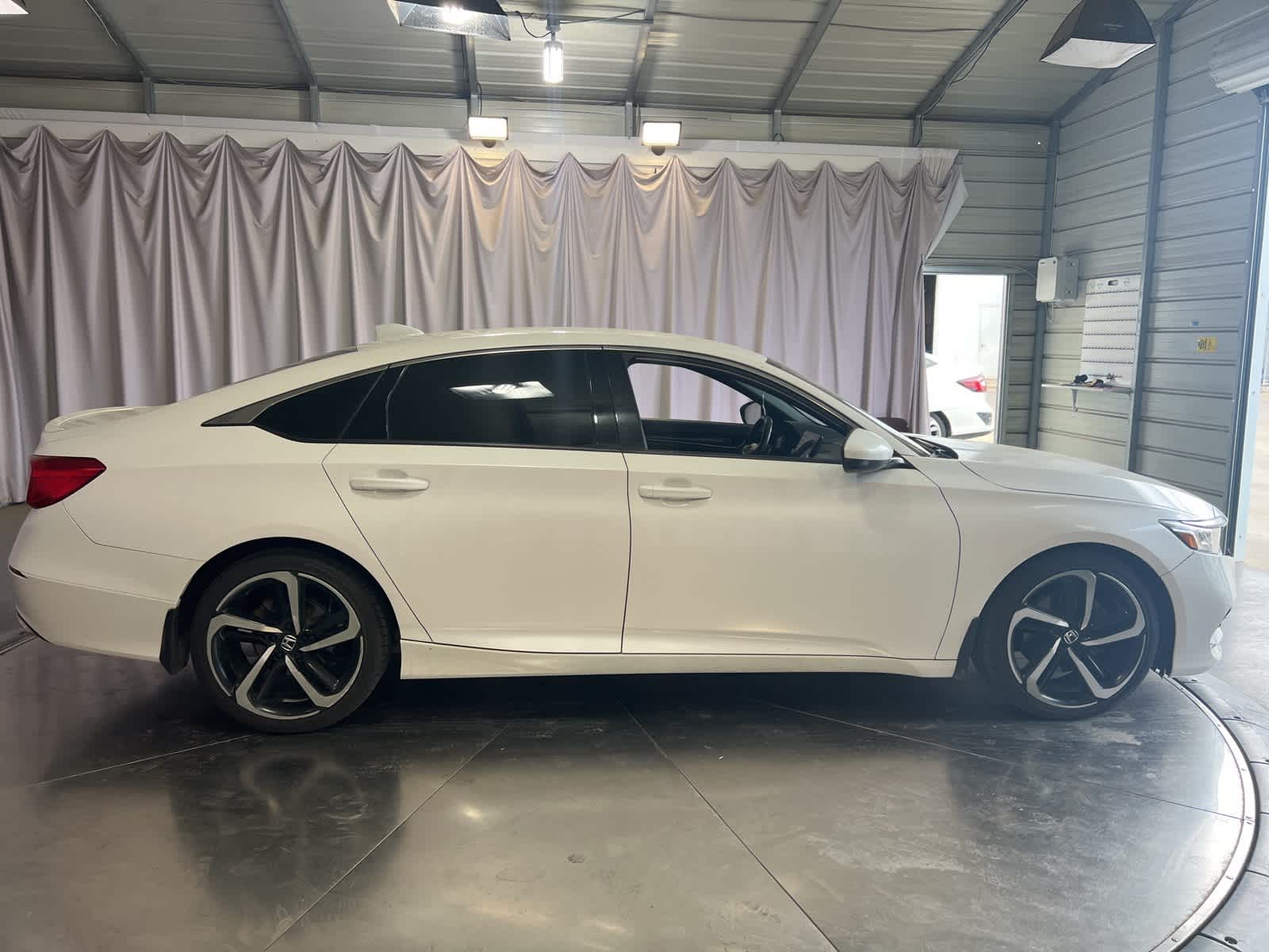 Thumbnail: 2018 Honda Accord - 8