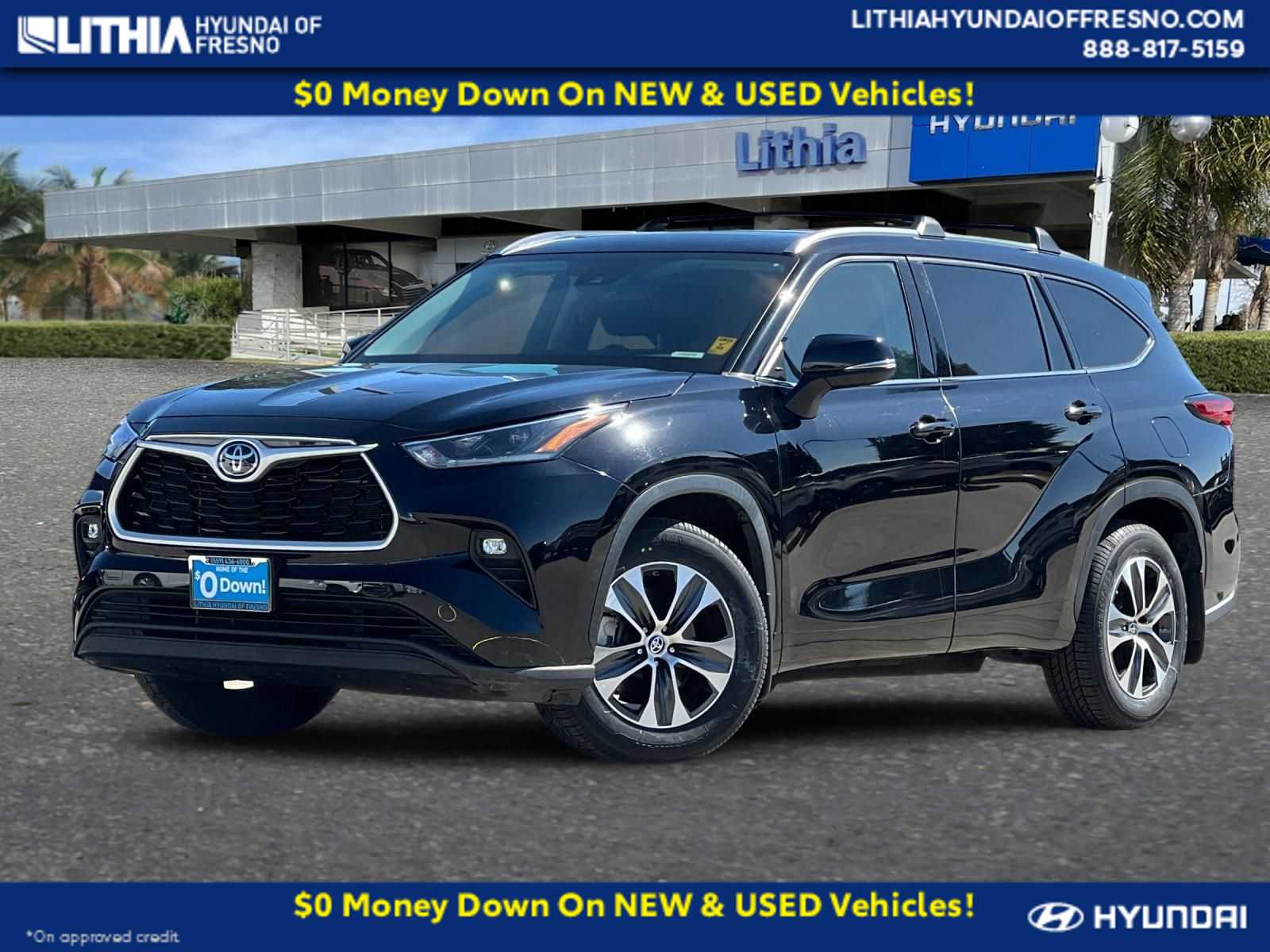 2021 Toyota Highlander XLE photo 1