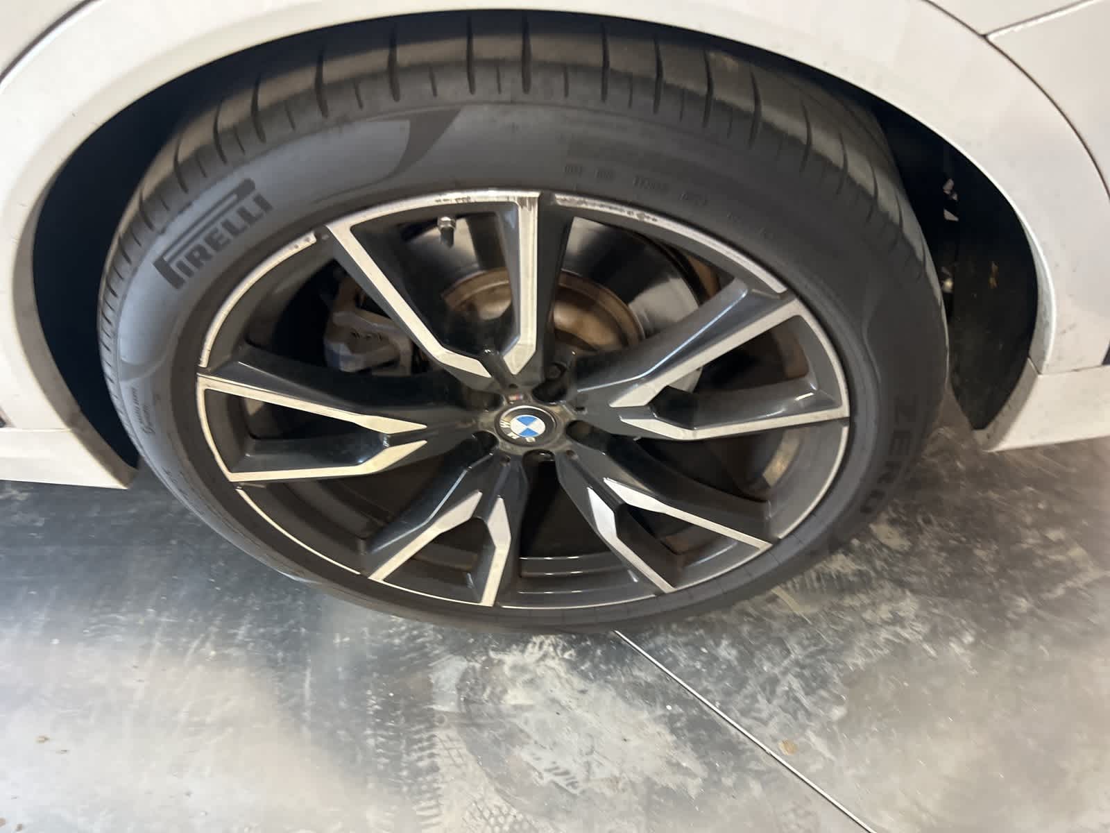 Thumbnail: 2022 BMW X7 - 15