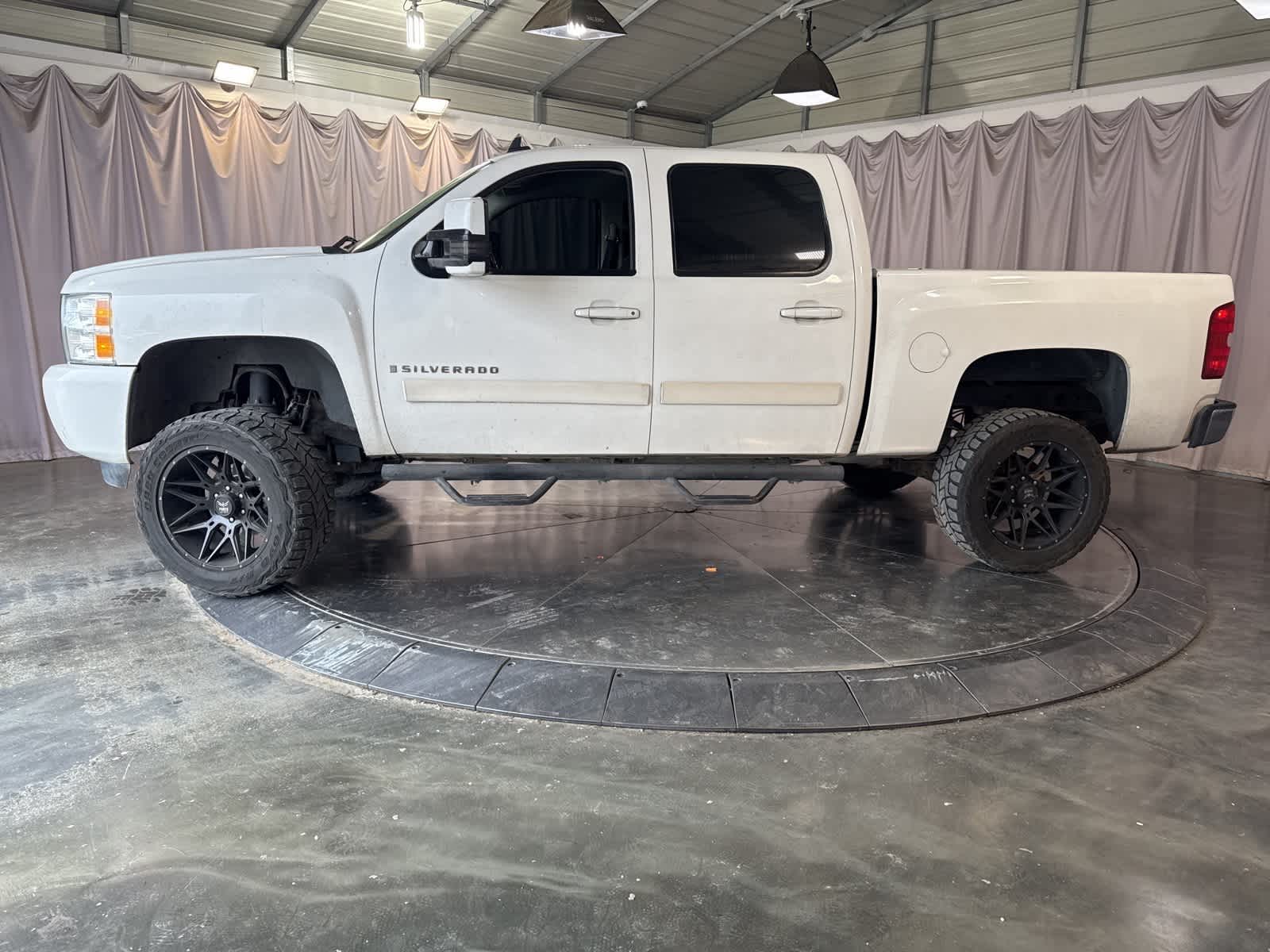 Thumbnail: 2007 Chevrolet Silverado 1500 - 8