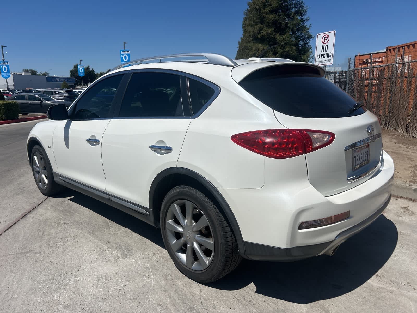 Thumbnail: 2016 INFINITI QX50 - 14