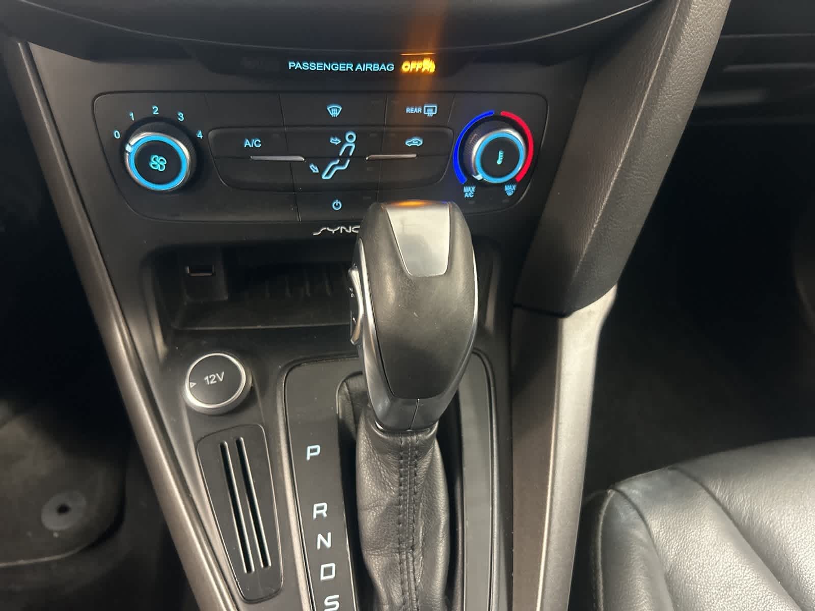Thumbnail: 2015 Ford Focus - 28