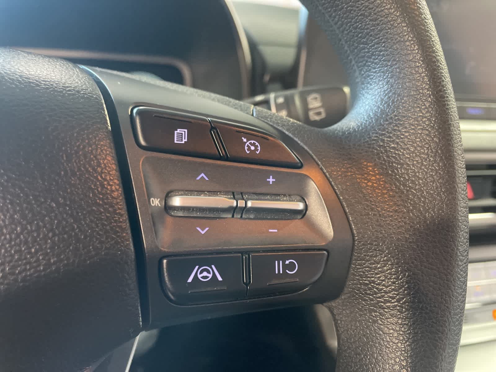 Thumbnail: 2022 Hyundai Kona - 25