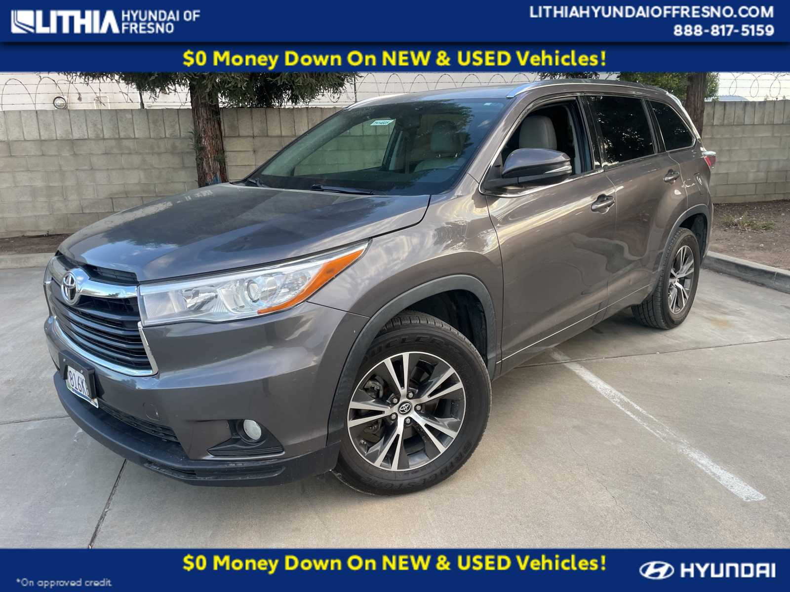 2016 Toyota Highlander XLE -
                Fresno, CA