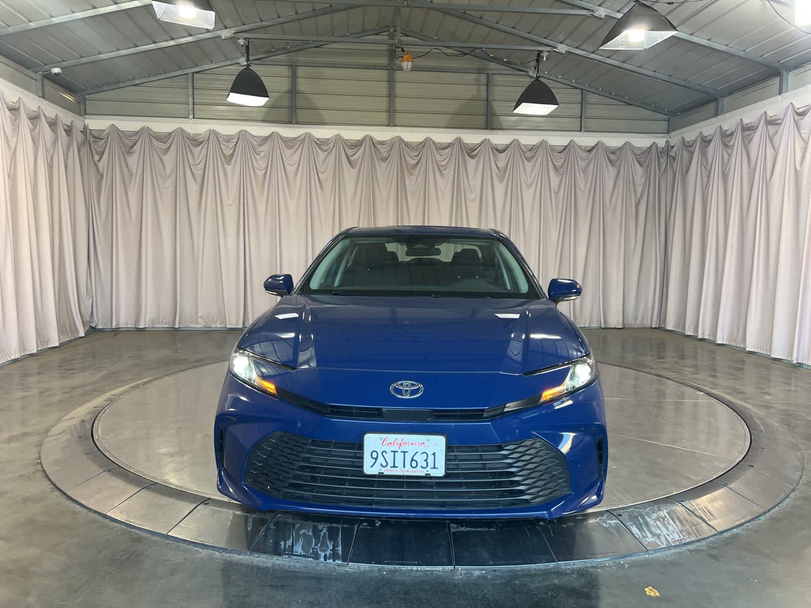 2025 Toyota Camry LE photo 2