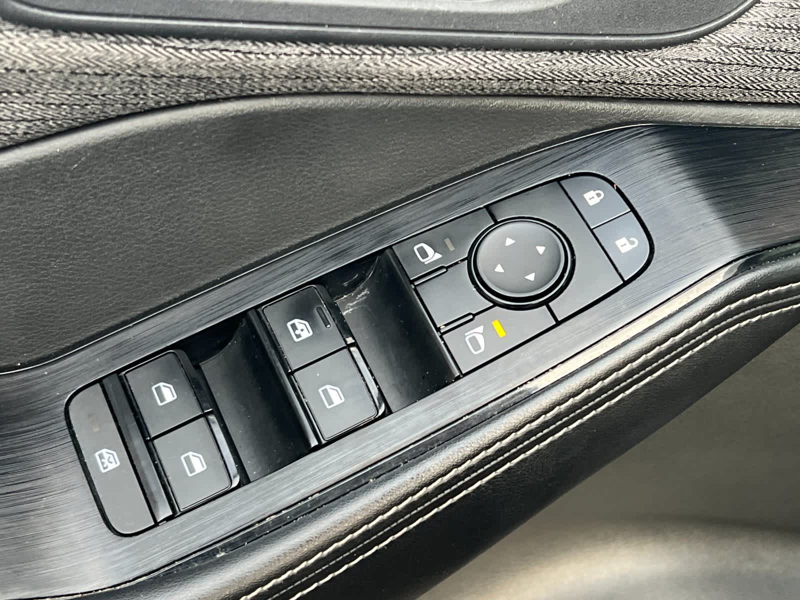 Thumbnail: 2022 Nissan Rogue - 14