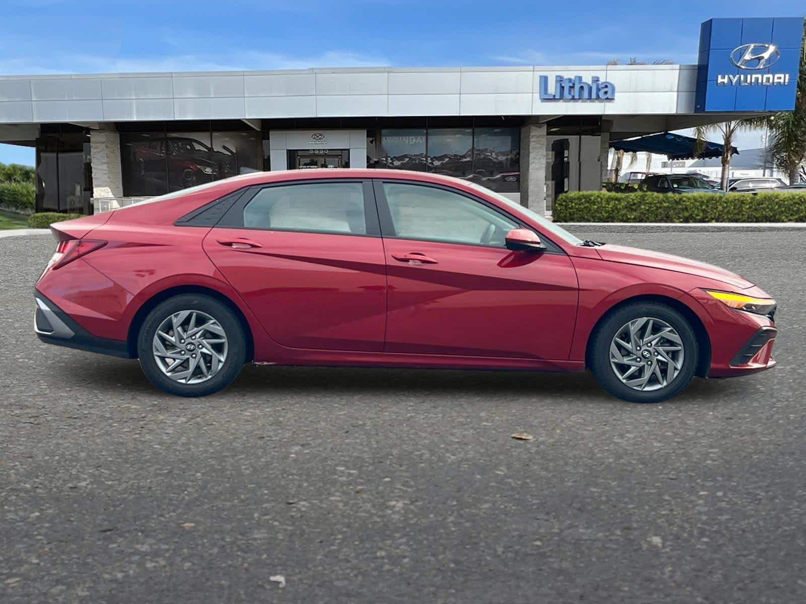 Thumbnail: 2024 Hyundai Elantra - 8