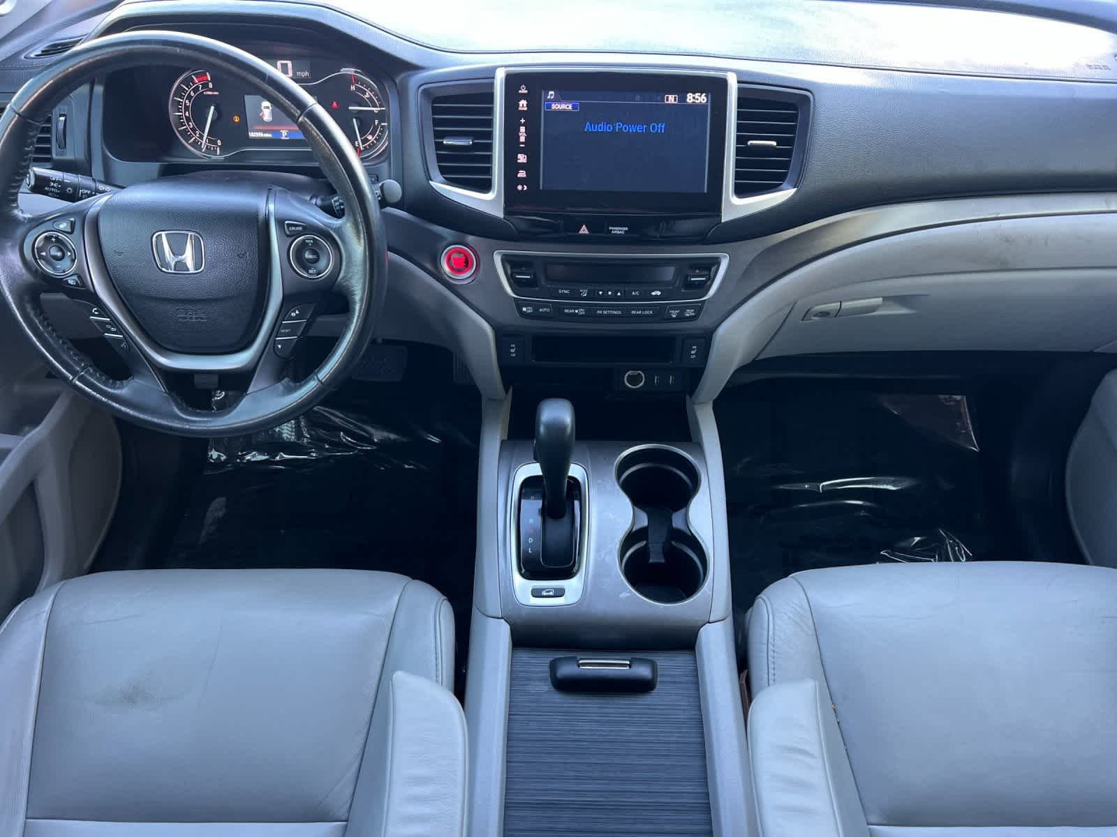 Thumbnail: 2017 Honda Pilot - 4