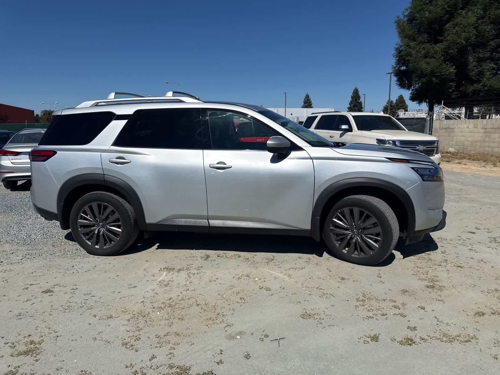 Thumbnail: 2025 Nissan Pathfinder - 4