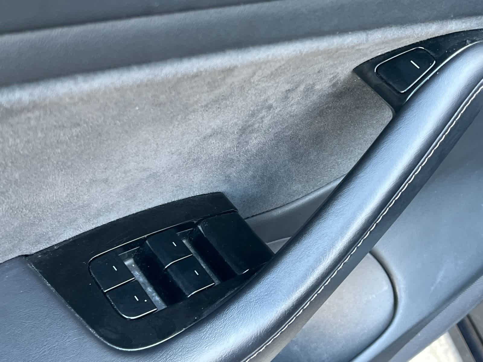 Thumbnail: 2018 Tesla Model 3 - 13