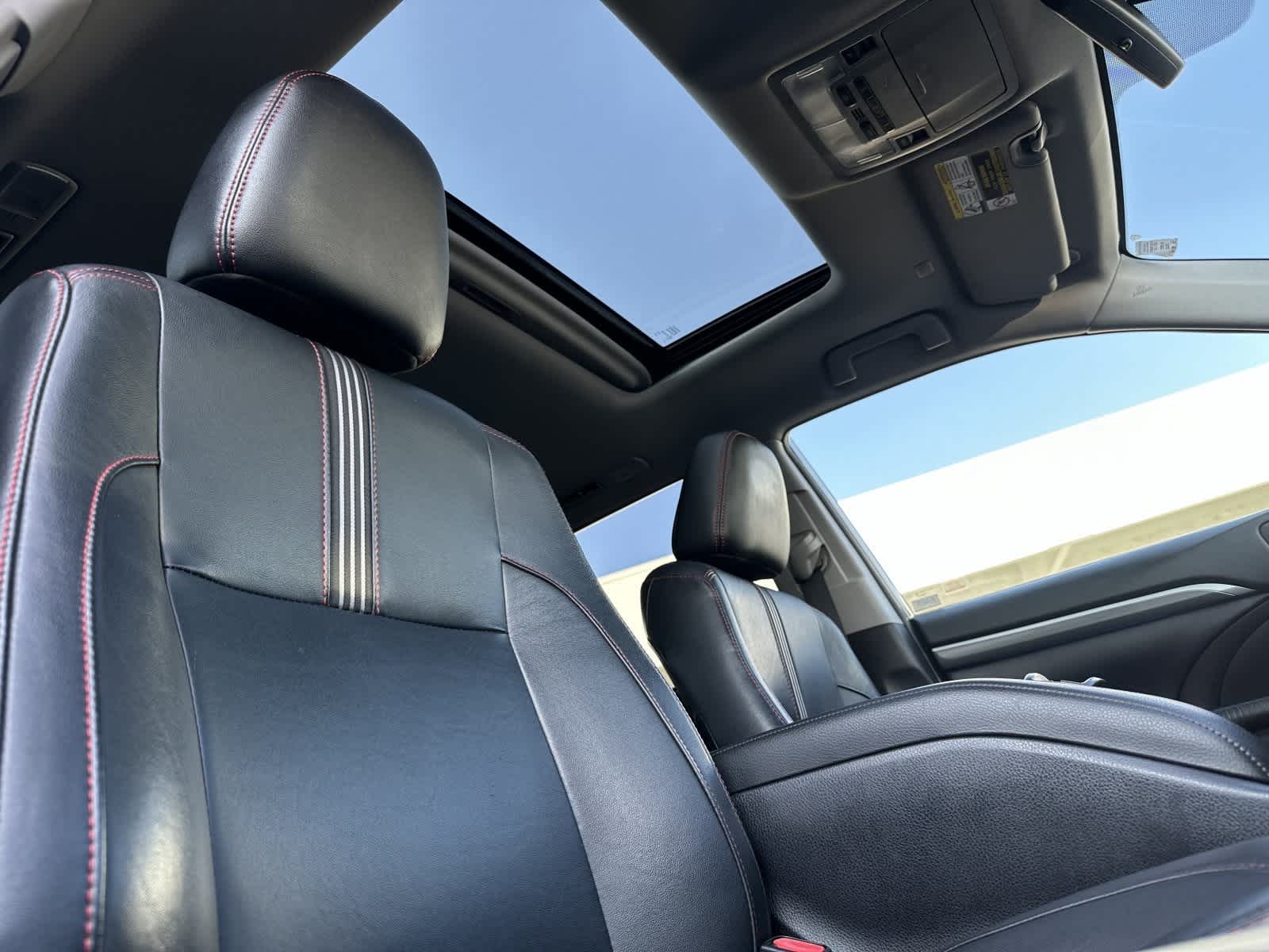 Thumbnail: 2019 Toyota Highlander - 18