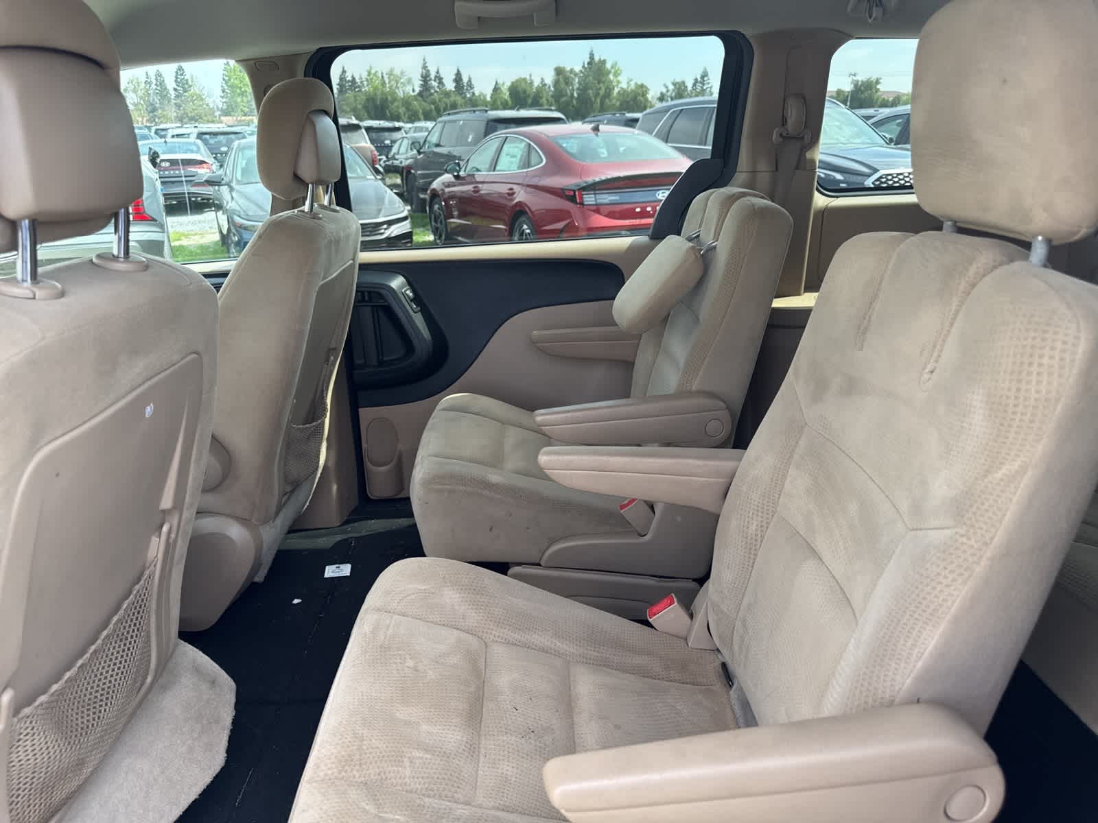 Thumbnail: 2016 Dodge Grand Caravan - 17