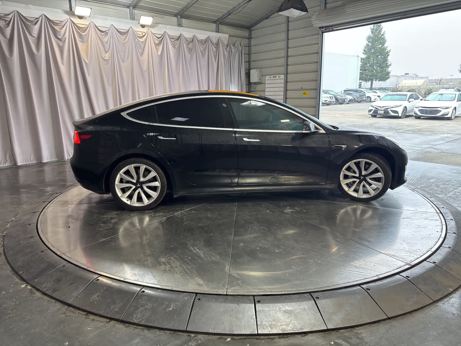 Thumbnail: 2018 Tesla Model 3 - 4