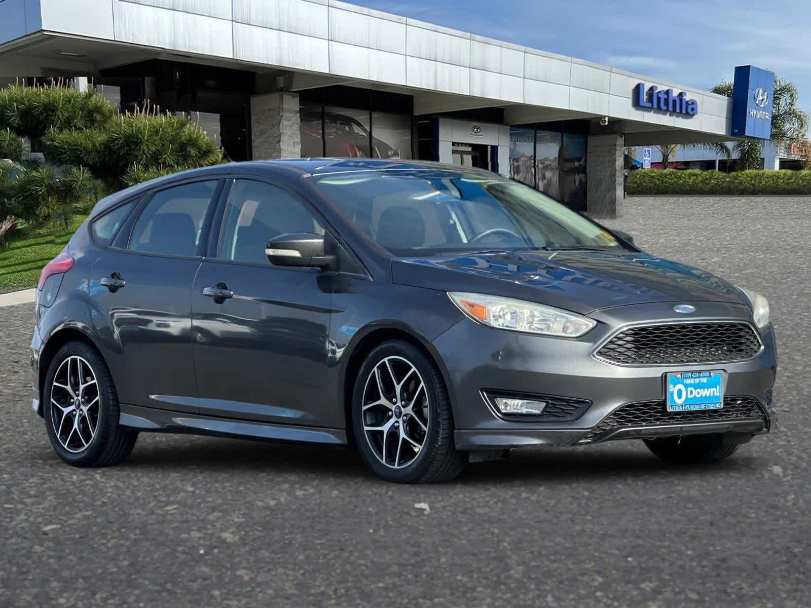 Thumbnail: 2016 Ford Focus - 10