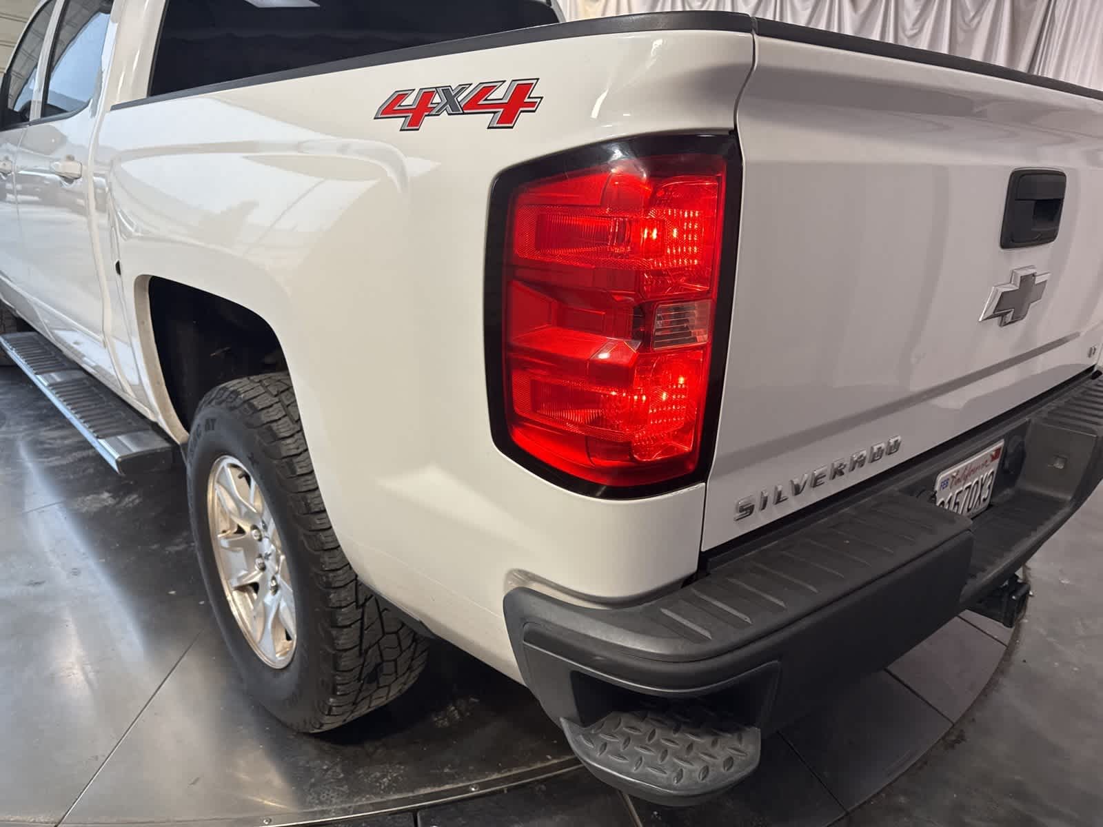 Thumbnail: 2015 Chevrolet Silverado 1500 - 10