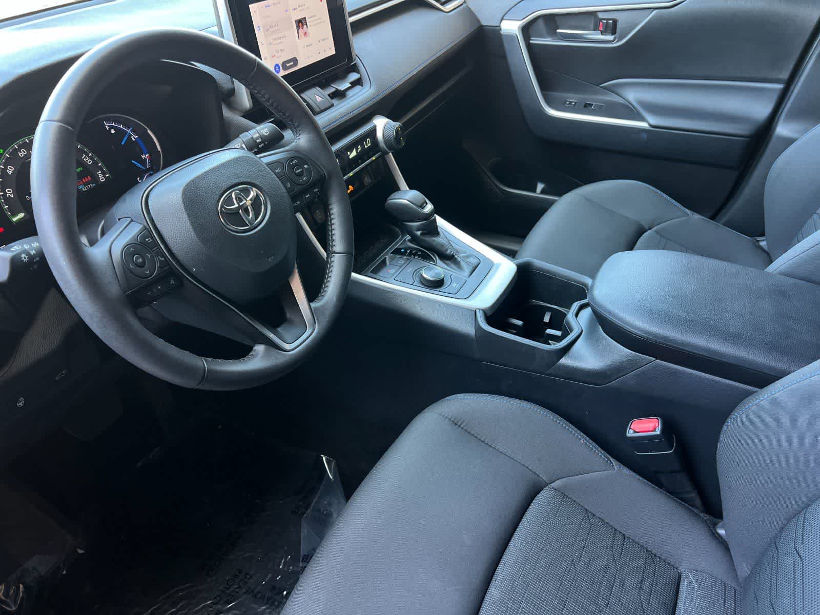 Thumbnail: 2024 Toyota RAV4 - 11
