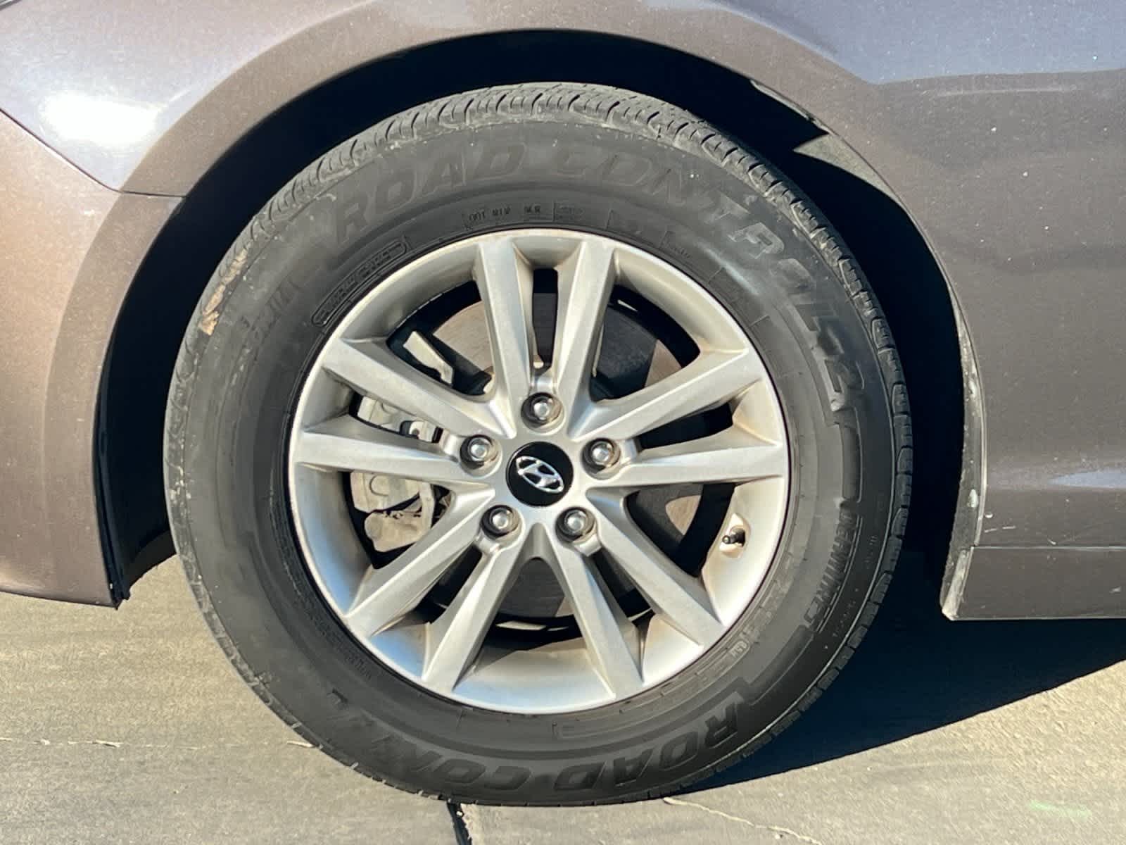 Thumbnail: 2017 Hyundai Sonata - 23